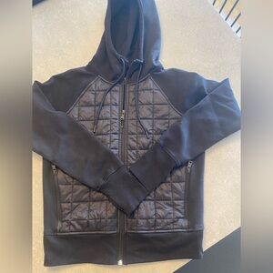 Old Navy Women’s Quilted Black Puffer Jacket - Like New